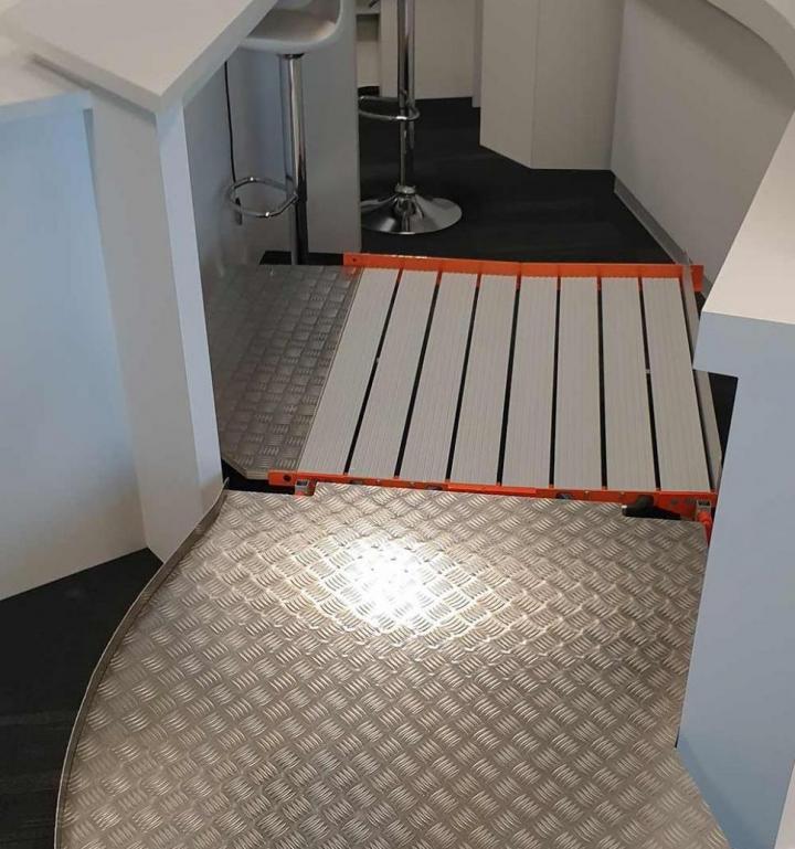 Rampe d'accès pour PMR Pont-Audemer